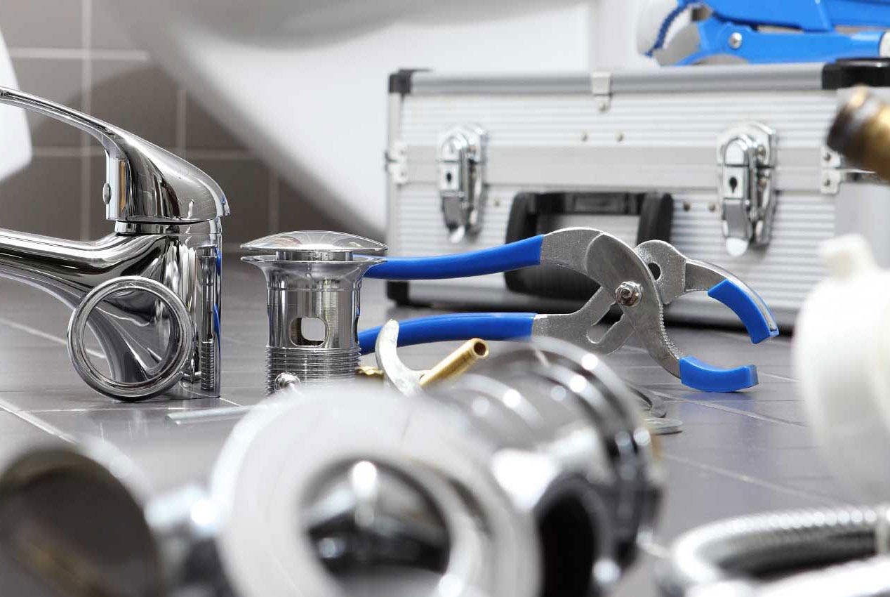 How Much Does a Plumber Cost in UAE 